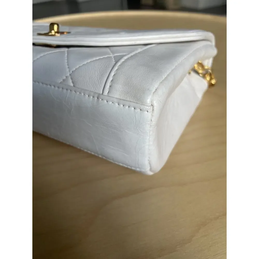 Chanel Diana Small White Leather Flap Bag w/ Gold Shoulder Chain CC Vintage